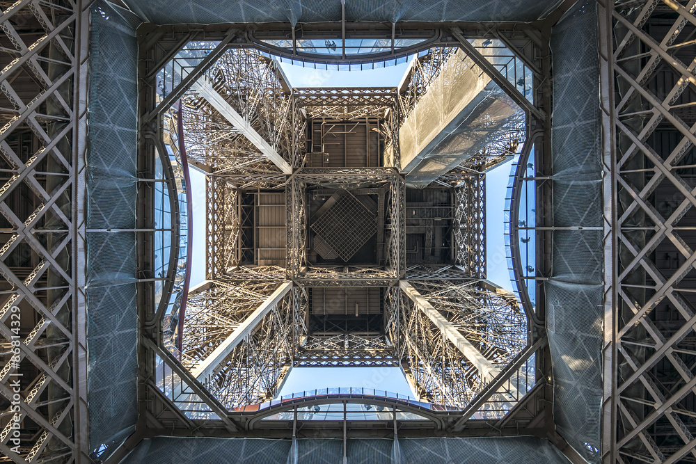 Obraz premium Eiffel Tower (La Tour Eiffel). Paris, France.