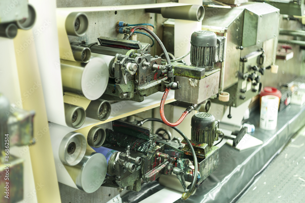 Printing labels on offset machine Printing labels on offset machine