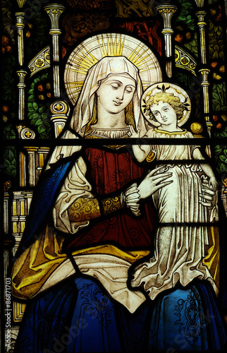 Jesus with his mother Mary  stained glass 