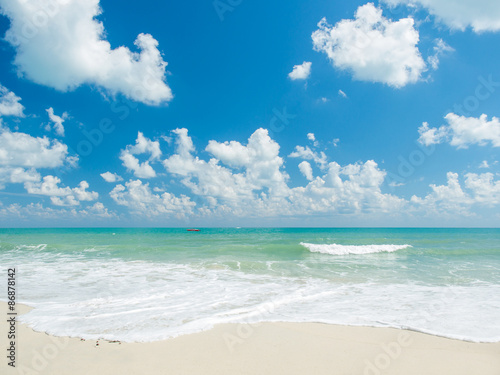 View of Chaweng beach, Koh Samui , Thailand © Netfalls