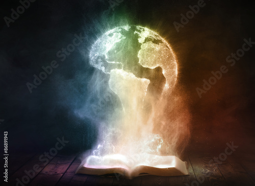 Fototapeta Naklejka Na Ścianę i Meble -  Book and globe