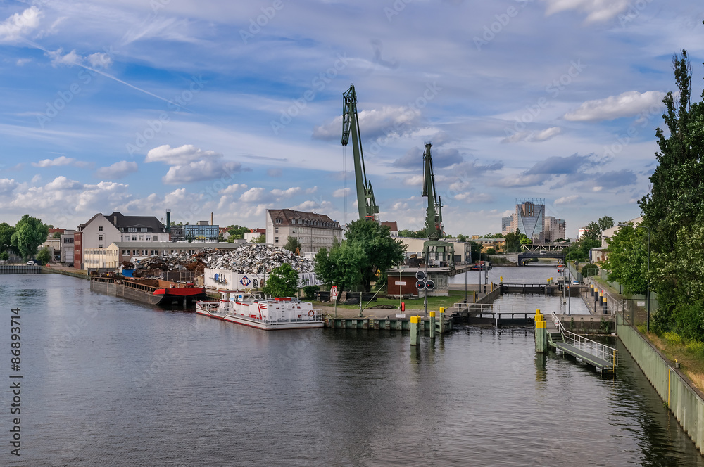 Hafen und Schleuse Neukölln