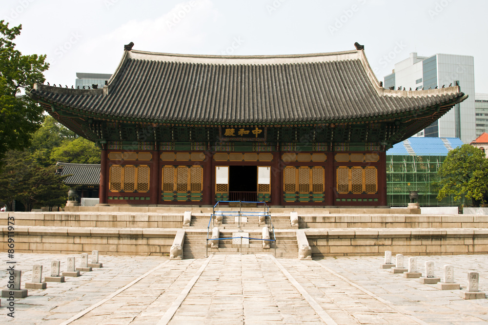 Deoksugung Palace in Seoul, South Korea Deoksugung Palace in Seoul, South Korea