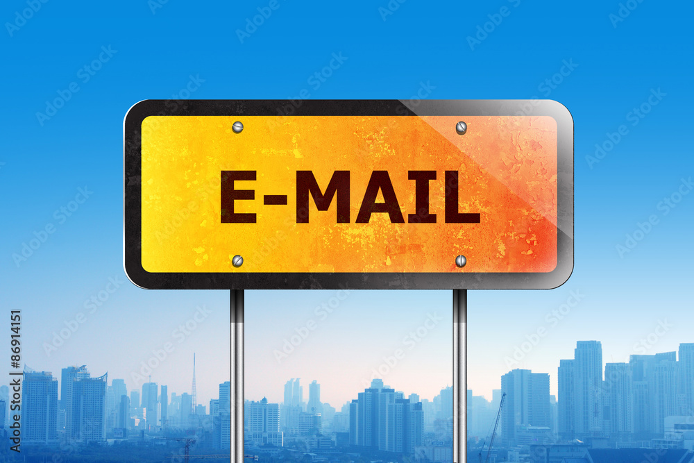 Obraz premium mail,e mail on traffic sign