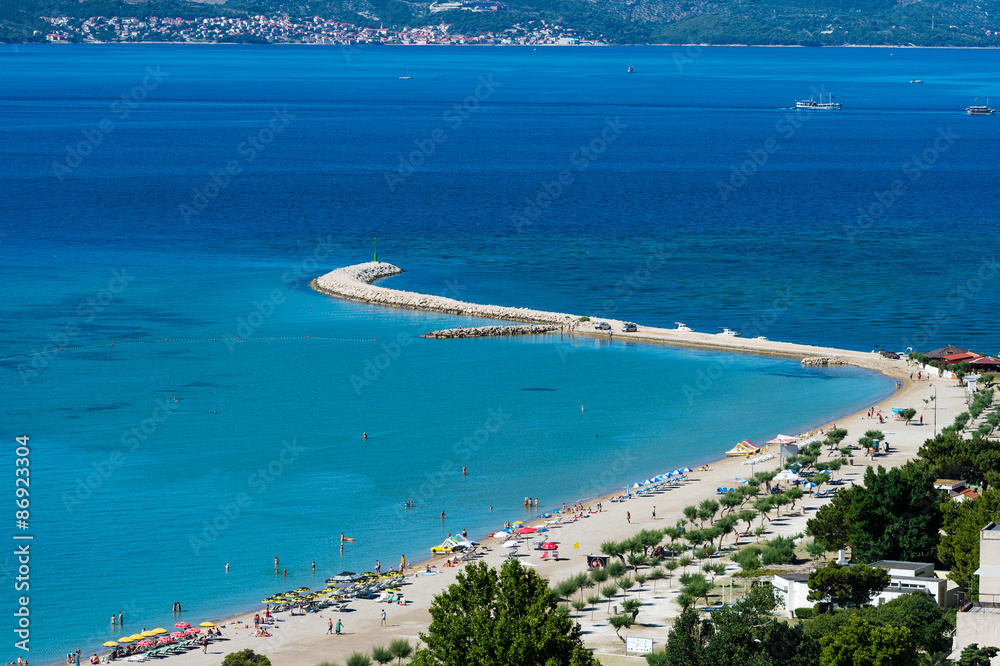 Fototapeta premium Adriatic coastline in Omis, Croatia.