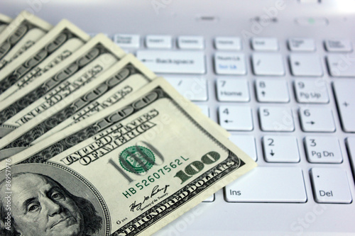 Dollars and computer