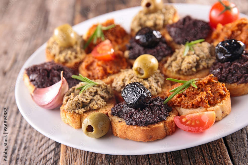 canape with tapenade canape with tapenade