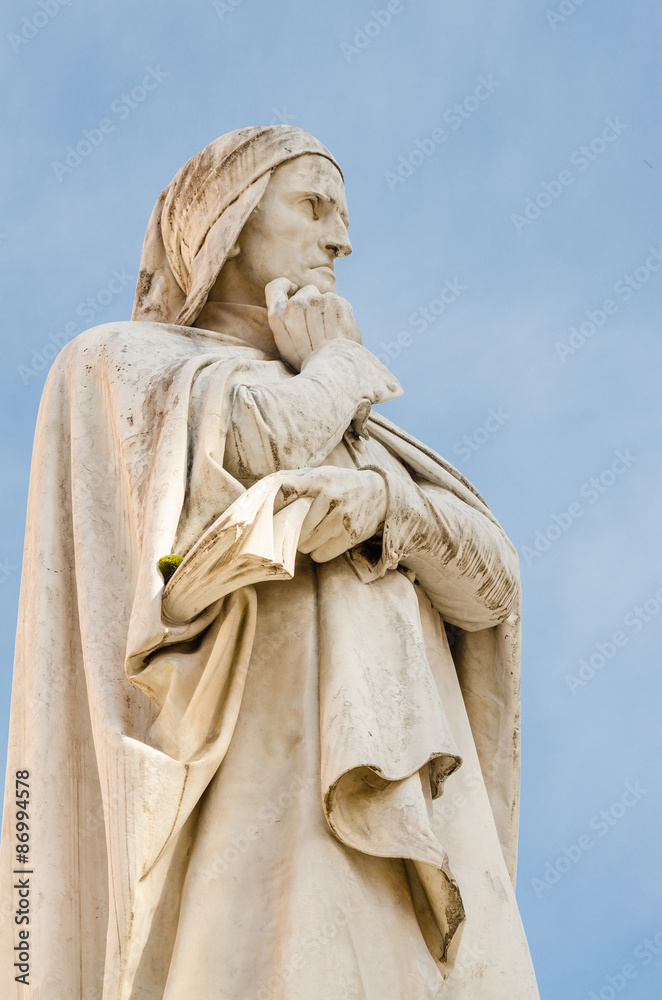 statue of Dante Alighieri, piazza dei Signori, Verona, Italy