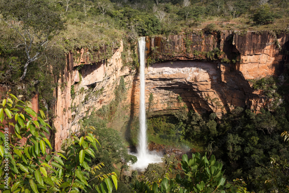Fototapeta premium Waterfall (veu da noiva) at Chapada dos Guimaraes, Mato Grosso, Brazil