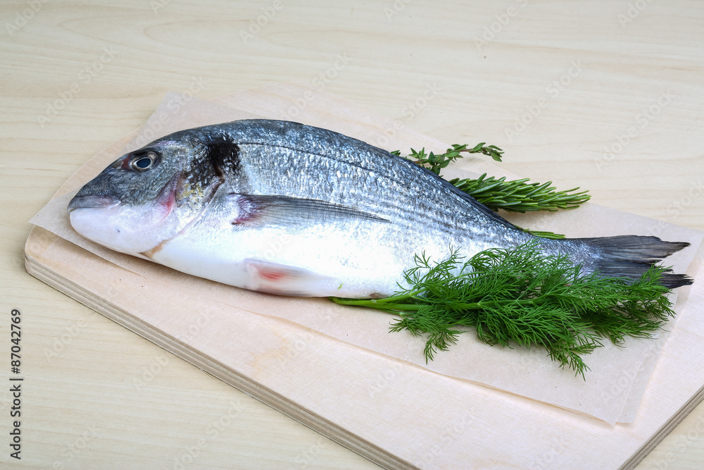 Raw dorado Raw dorado