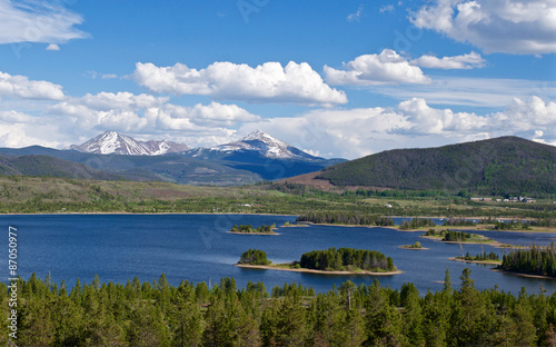 Fototapeta Naklejka Na Ścianę i Meble -  View of mountains and water; near Frisco, Colorado