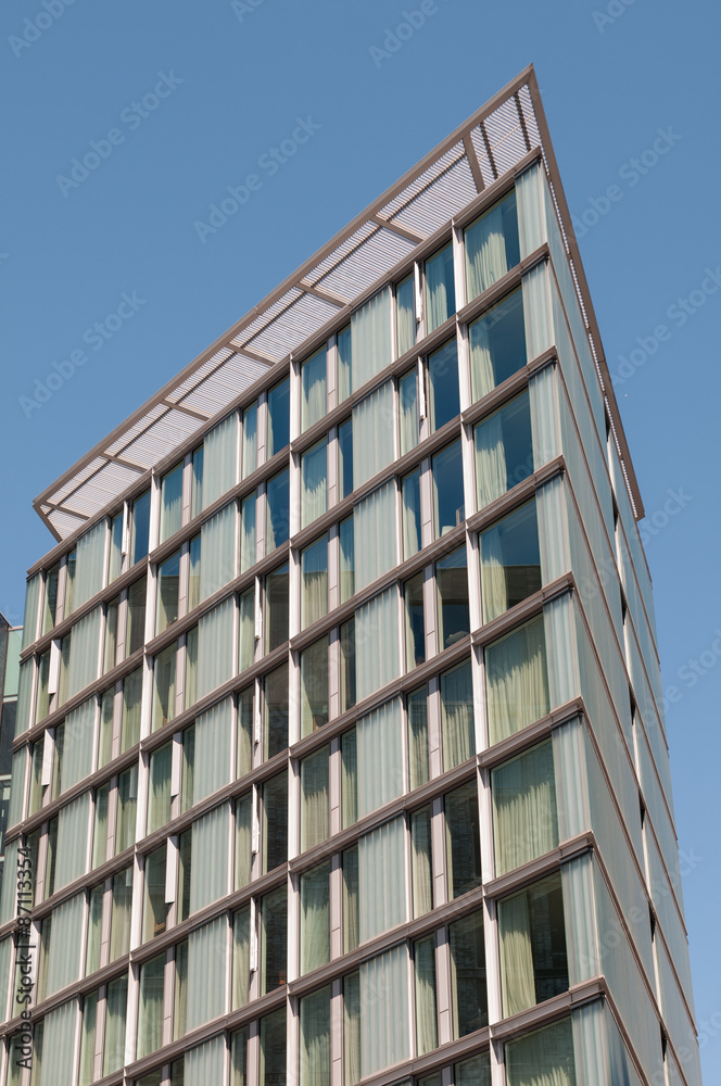 Fototapeta premium ein modernes haus in amsterdam