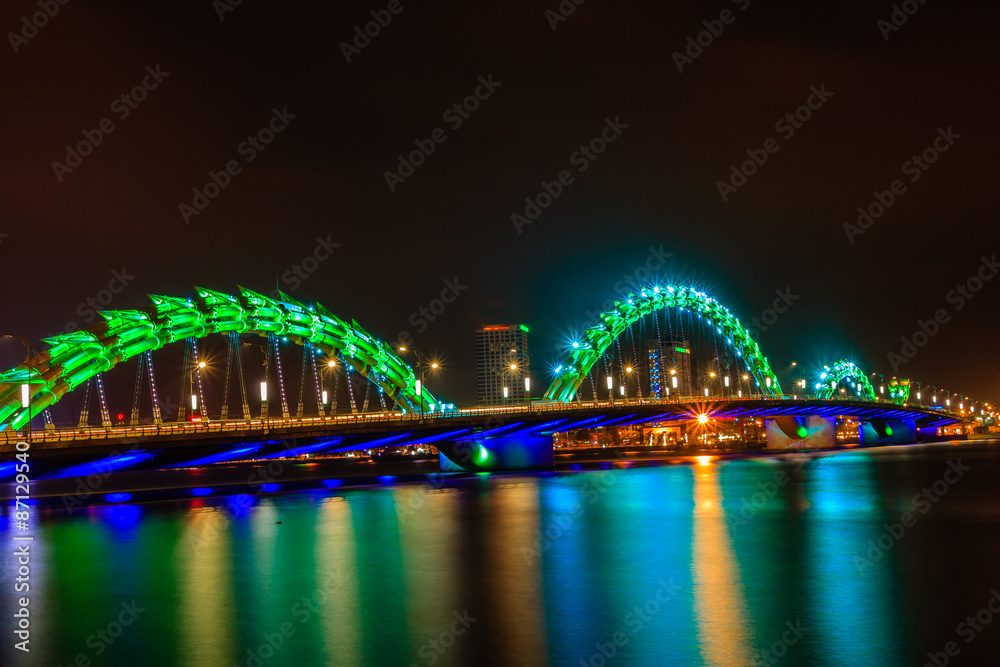 Fototapeta premium Night bridge in Vietnam