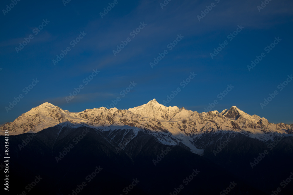 梅里雪山