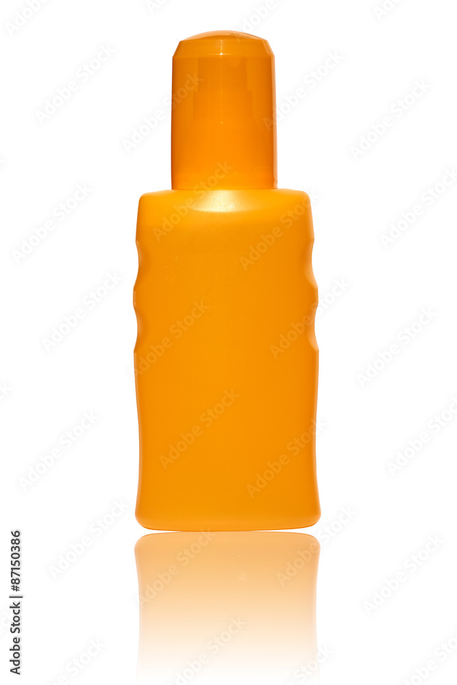 Orange Flasche Sonnenmilch gespiegelt und isoliert Orange Flasche Sonnenmilch gespiegelt und isoliert
