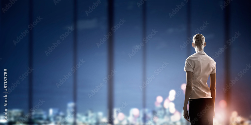 Fototapeta premium Big city never sleeps