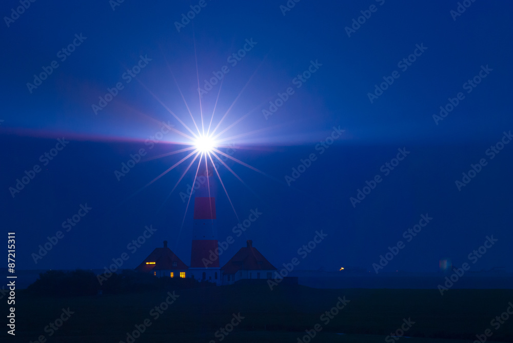 Leuchtturm Westerhever bei Nacht,  Westerheversand, Nationalpark Schleswig-Holsteinisches Wattenmeer, Schleswig-Holstein, Deutschland