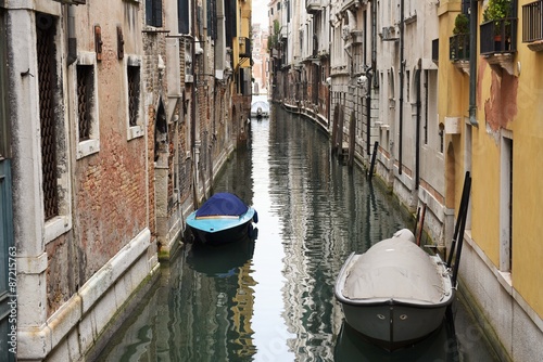 Лодки на канале, венеция © ederra