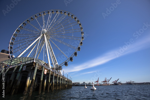 The Great Wheel of Seattle overlooking Elliot Bay © CascadeCreatives