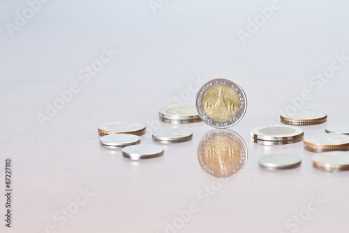 Φωτογραφία Thai Baht Coin among a few of coins