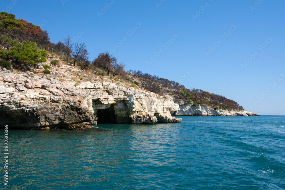 Costa rocciosa italiana