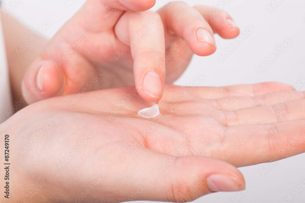 Cosmetic Care gesture Cosmetic Care gesture