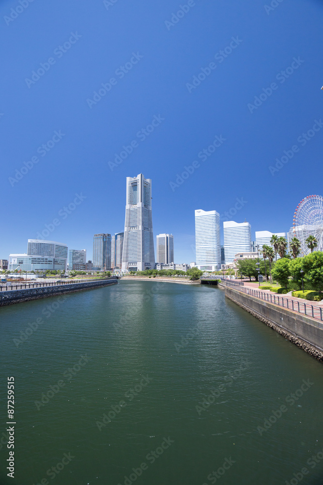 Naklejka premium 横浜みなとみらい・ランドマークタワー周辺