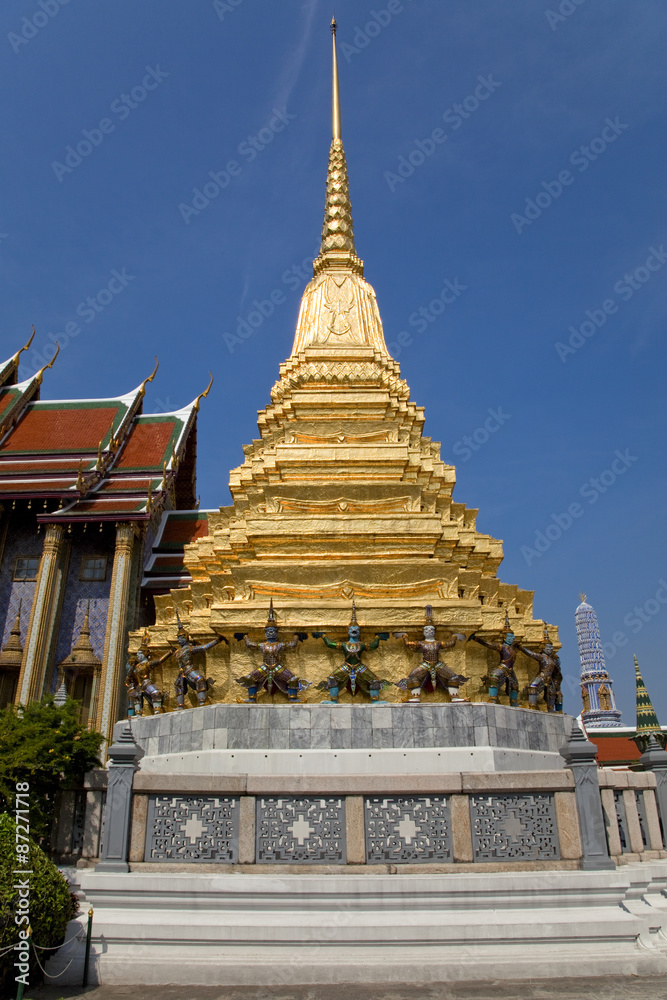 Fototapeta premium バンコクのエメラルド寺院