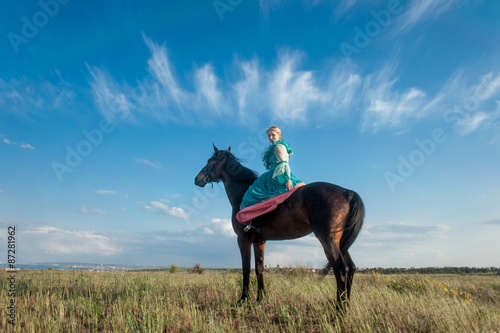 Horsewoman and blue sky © sam73nz