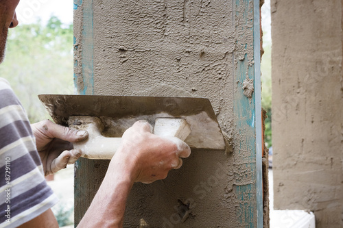 Bild auf Leinwand Obreros de la construcción trabajando en obra
