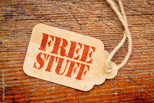 Fotografija free stuff sign on a price tag