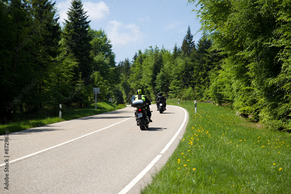 Motorradfahrer auf der Schwarzwaldhochstrasse 