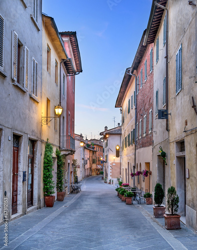 Fototapeta Naklejka Na Ścianę i Meble -  San Quirico d Orcia in Tuscany