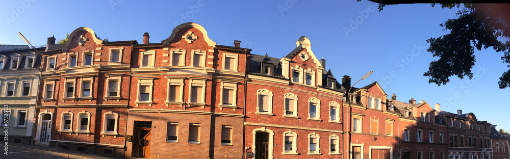 Fototapeta premium Häuserzeile mit Klinkerfassade