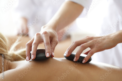 Spa hot stone massage Fotobehang