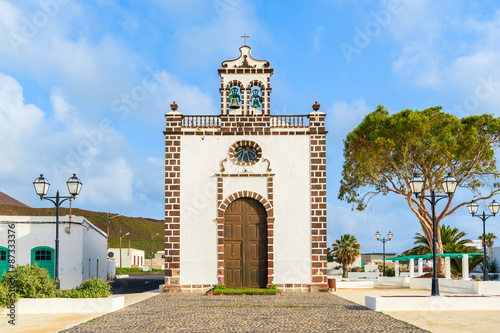 Canvastavla Beautiful old church in Guatiza village, Lanzarote, Canary Islands, Spain