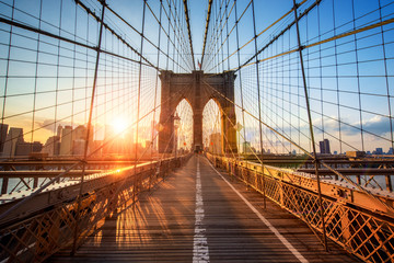 Papier peint photo Des ponts Pont de Brooklyn à New York  © eyetronic