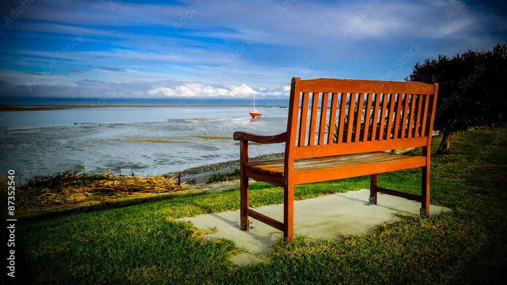 bench with view over the ocean