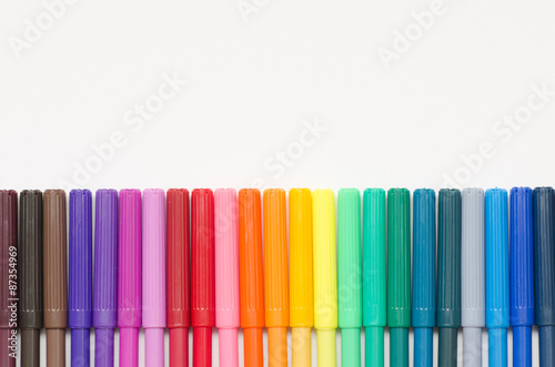 multicolored sketch pens
