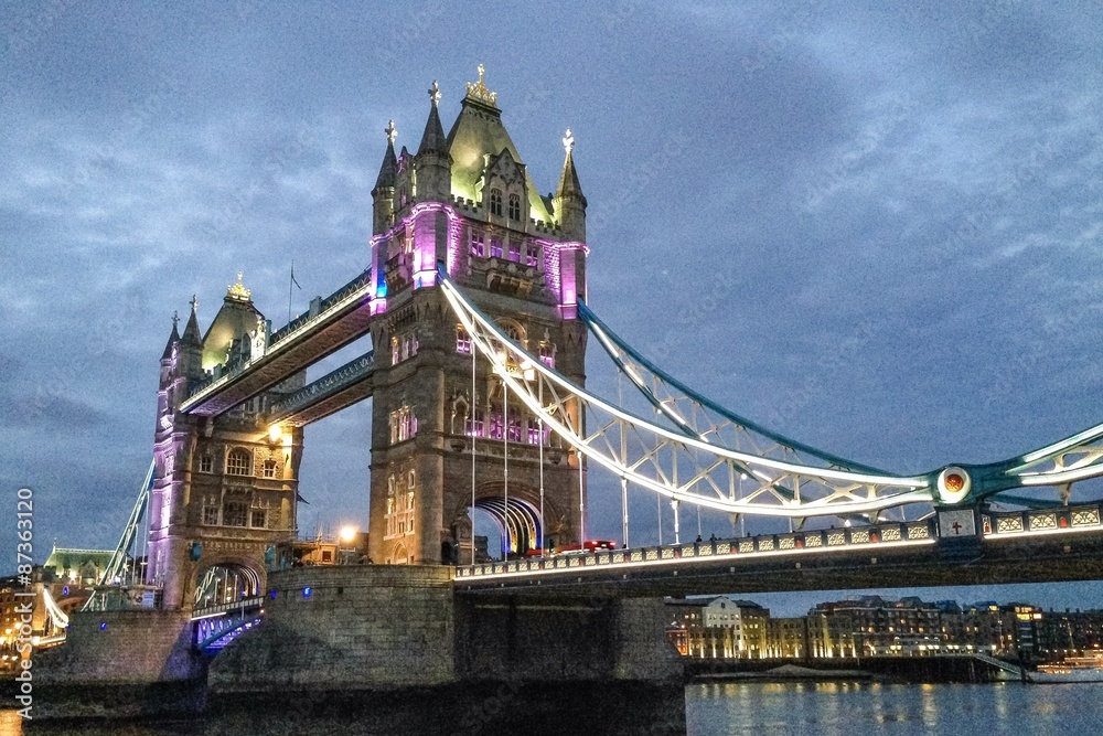 Obraz premium Tower Bridge en Londres