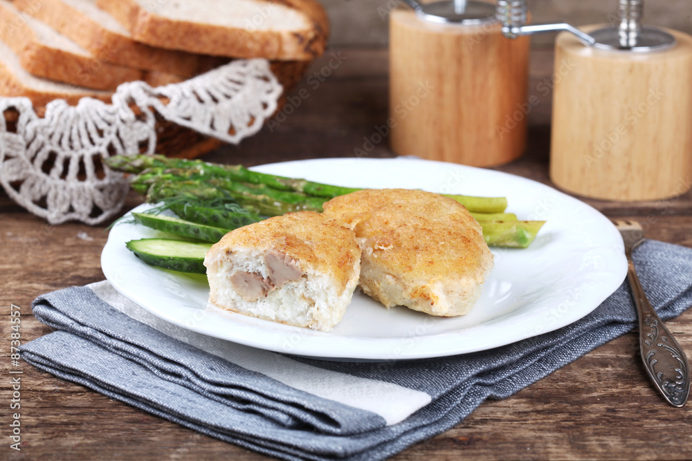 Traditional Russian cuisine - homemade fish patties (zrazy) Traditional Russian cuisine - homemade fish patties (zrazy)