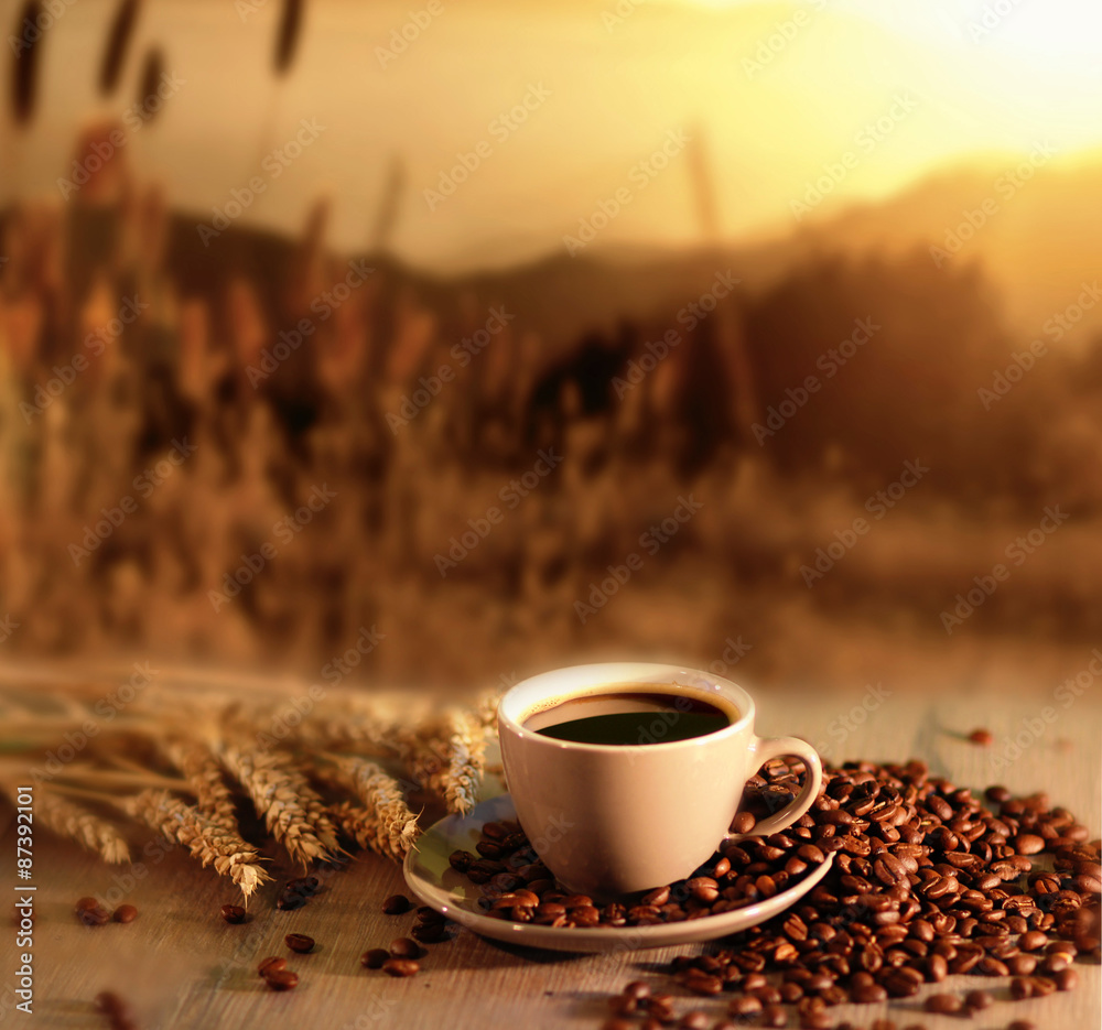 Naklejka premium Kawa, filiżanka kawy, rano