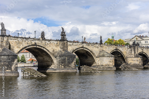 View of Charles Bridge (Karluv most, 1357). Prague, Czech Rep.