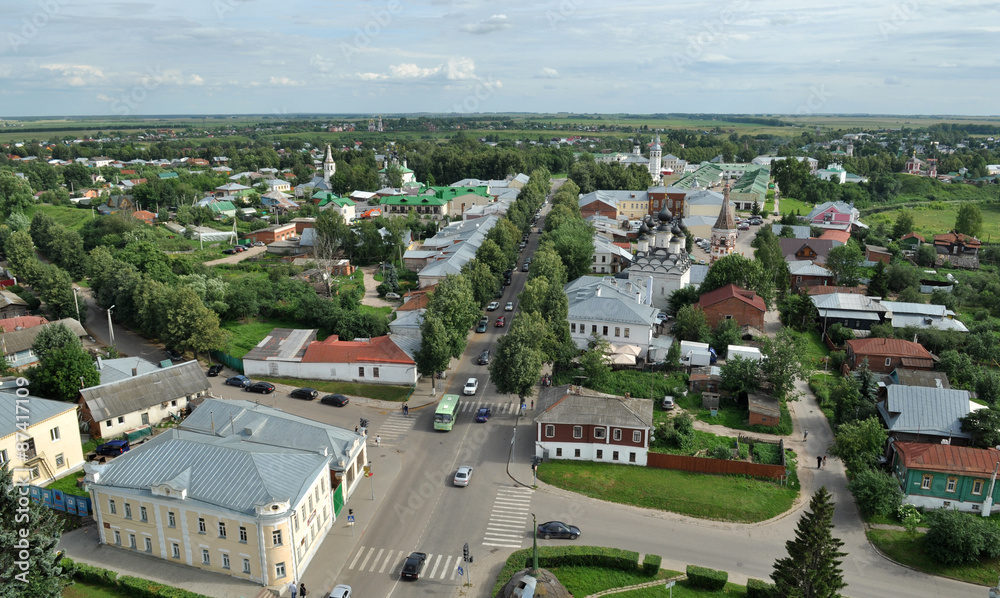Вид на Суздаль с Преподобенской колокольни Ризоположенского монастыря