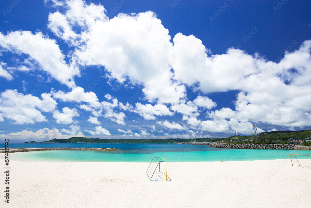沖縄のビーチ・西原きらきらビーチ 

