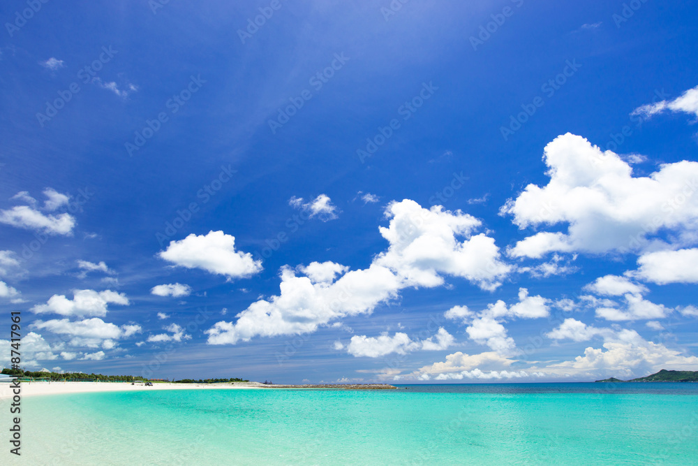 沖縄のビーチ・西原きらきらビーチ
