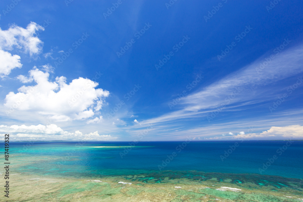 沖縄の海・知念岬公園からの眺め
