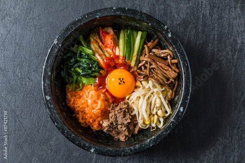 ビビンパ　韓国料理　bibimbap Korean food