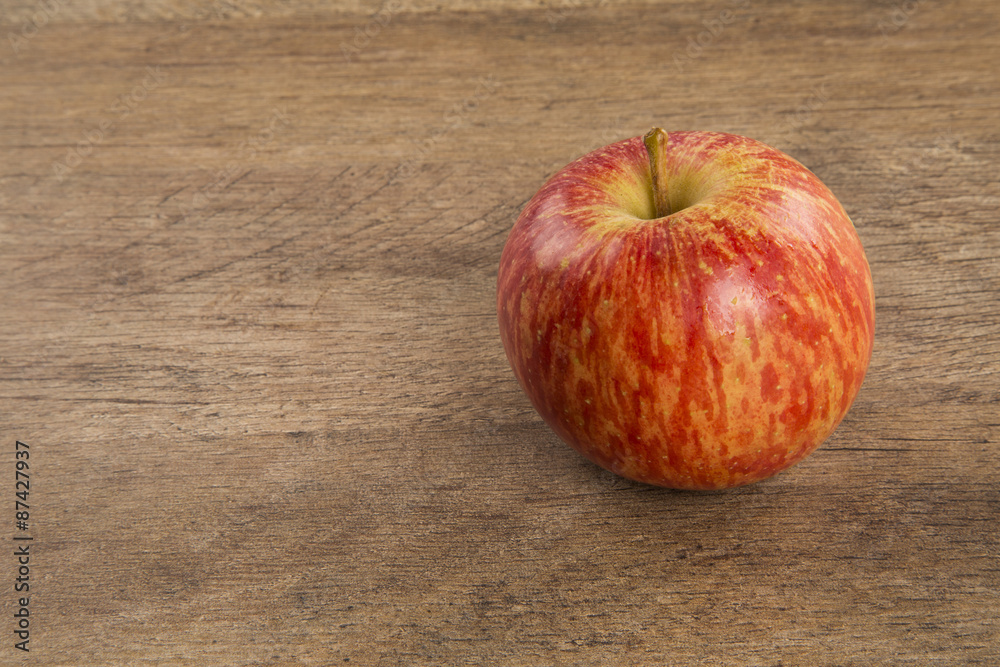 red apples red apples