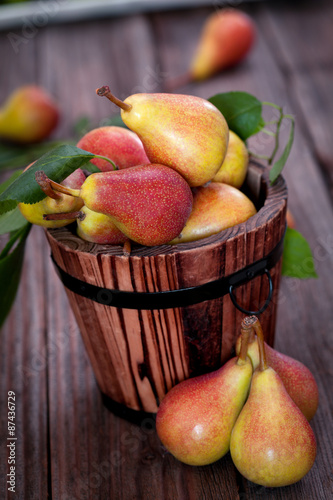  Organic fresh pears